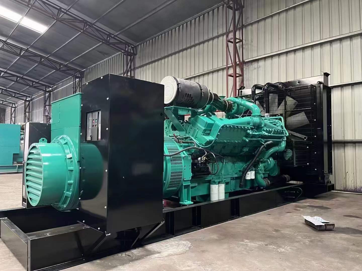 华容如何降低 800kW 柴油发电机输出电流的波动？